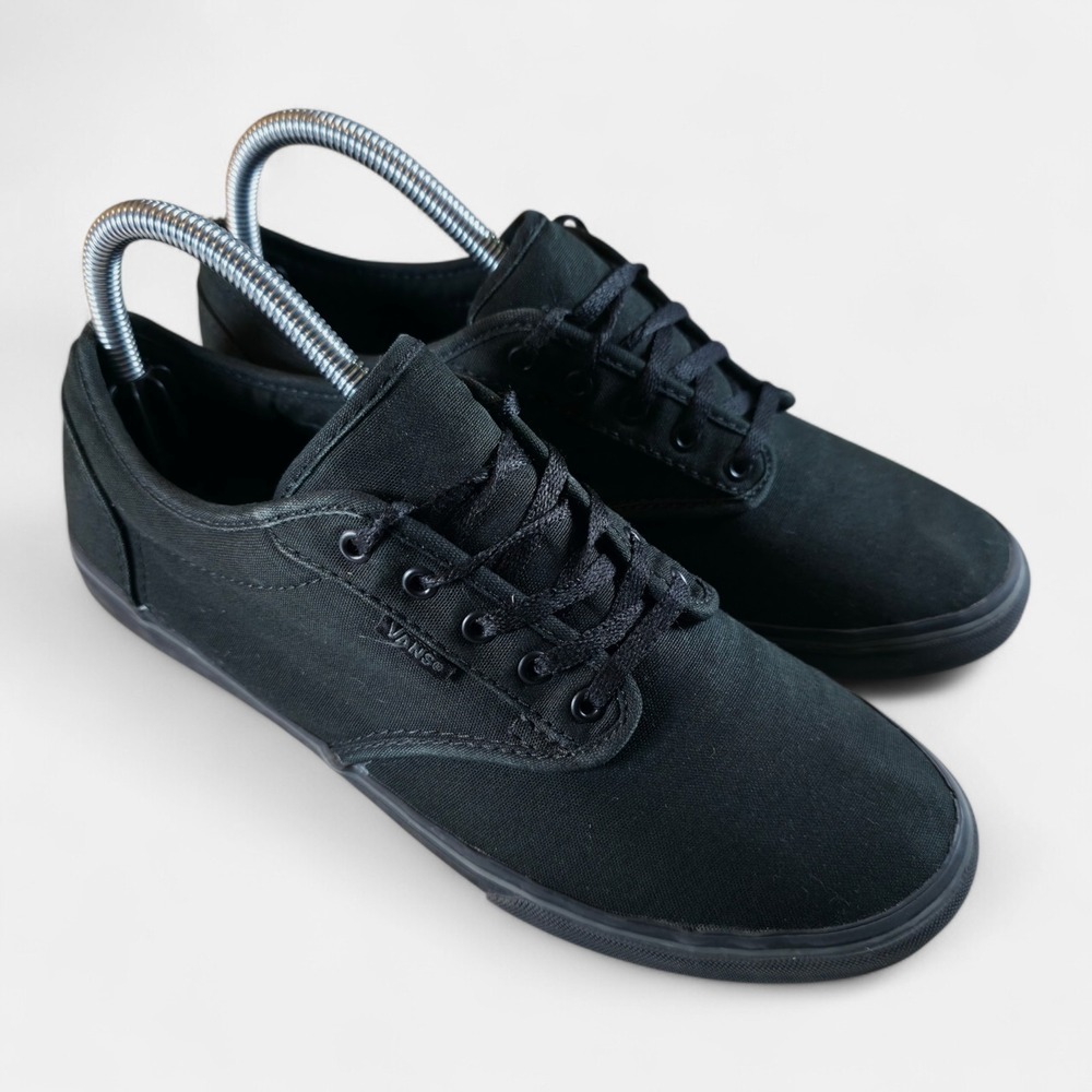 VANS Triple Black Skate Sneakers Womens Size 9 / Mens 7.5 Lace Up Shoes